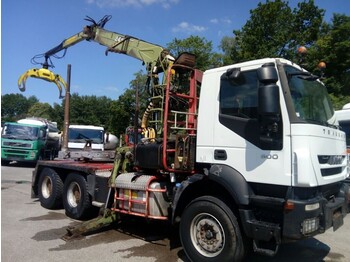 Šumska prikolica, Kamion sa dizalicom za prevoz drva Iveco TRAKKER 6X4 LOGLIFT F241SL: slika 1