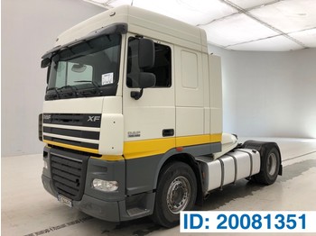 Tegljač DAF XF105.460 Space Cab