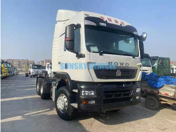 Tegljač HOWO Brand New TX 6X4 371HP Tractor Head