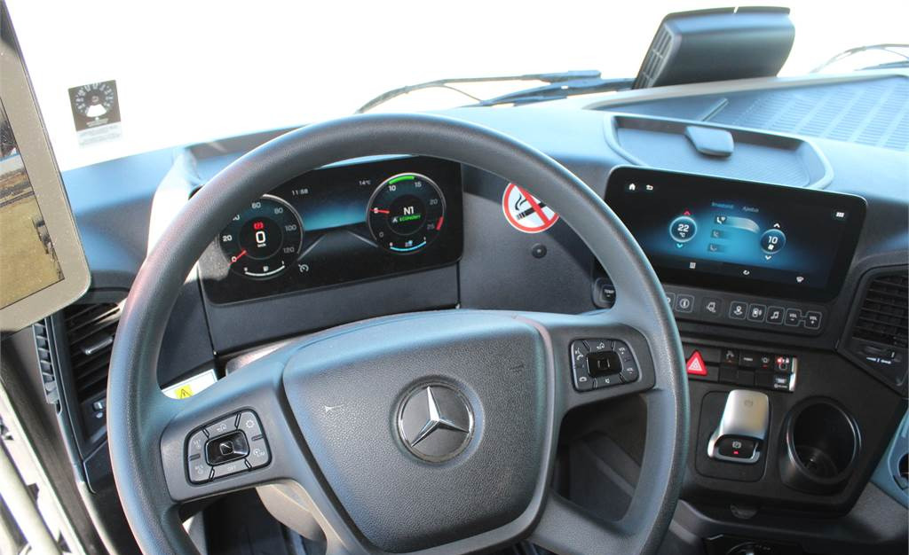 Tegljač Mercedes-Benz ACTROS 5L 2653 LS/6x4 HCT: slika 24