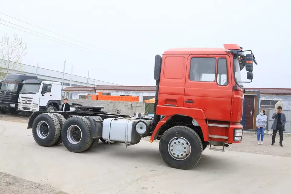 Tegljač Shacman 6x4 drive 10 wheels tractor truck China used rig: slika 6