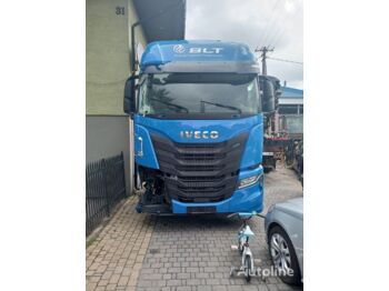 Kamion za prevoz kontejnera/ Kamion sa promenjivim sandukom IVECO