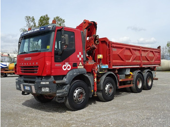 Kamion sa tovarnim sandukom IVECO
