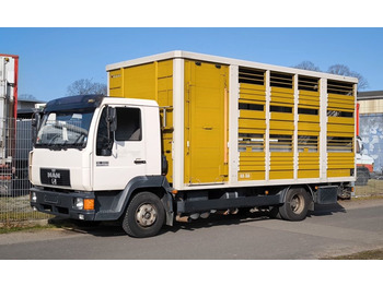 Kamion za prevoz stoke MAN 12.224