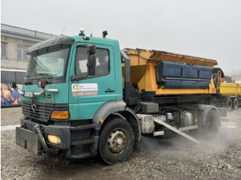 Kamion sa hidrauličnom kukom MERCEDES-BENZ Atego