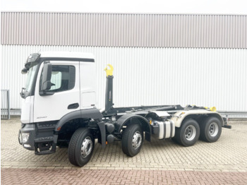 Kamion sa hidrauličnom kukom MERCEDES-BENZ Arocs 3240
