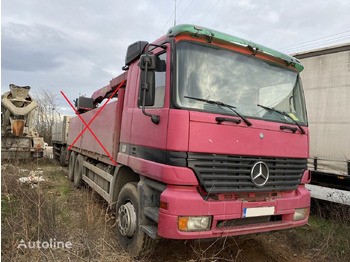 Kamion sa golom šasijom i zatvorenom kabinom MERCEDES-BENZ Actros 2640