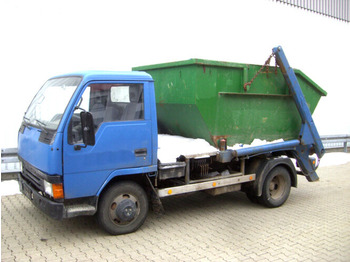 Kamion za utovaranje kontejnera MITSUBISHI