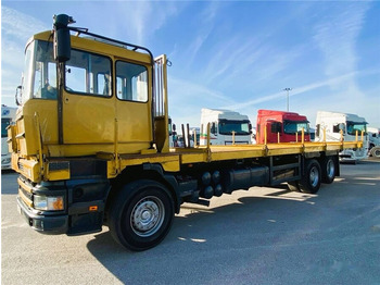 Kamion sa tovarnim sandukom SCANIA 114