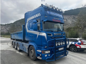 Kamion sa hidrauličnom kukom SCANIA R 580