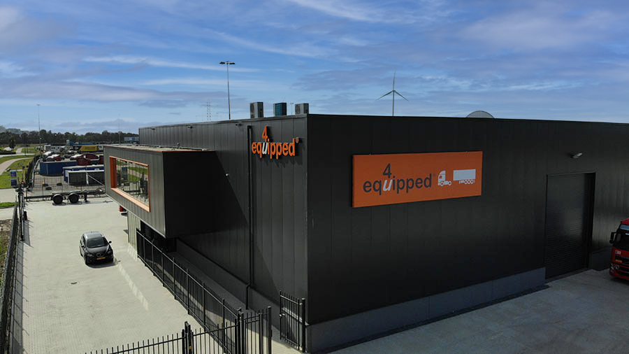 Equipped4U BV - Tegljači - Godina: 2015 undefined: slika 1