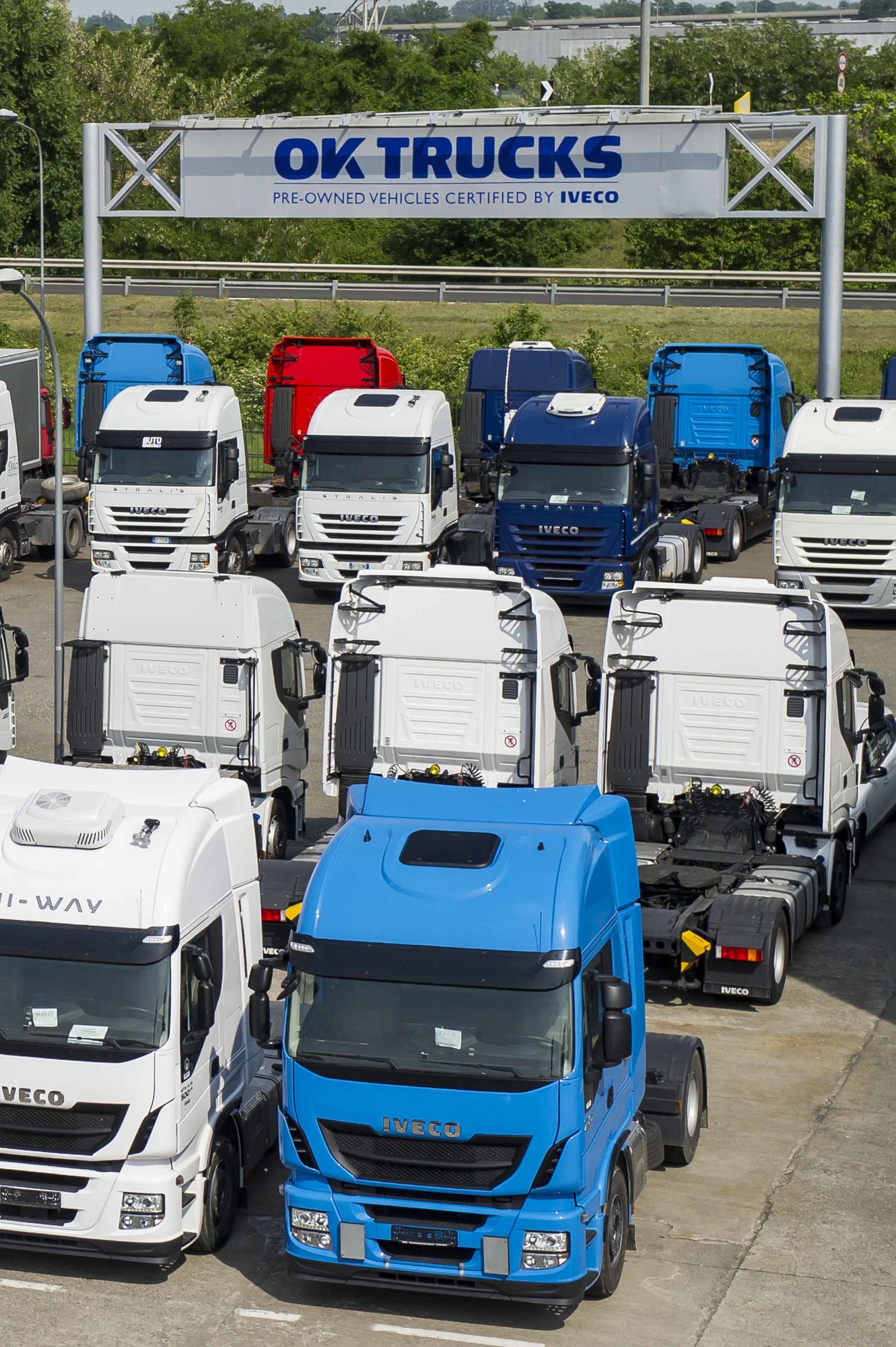 IVECO OK TRUCKS Piacenza undefined: slika 3