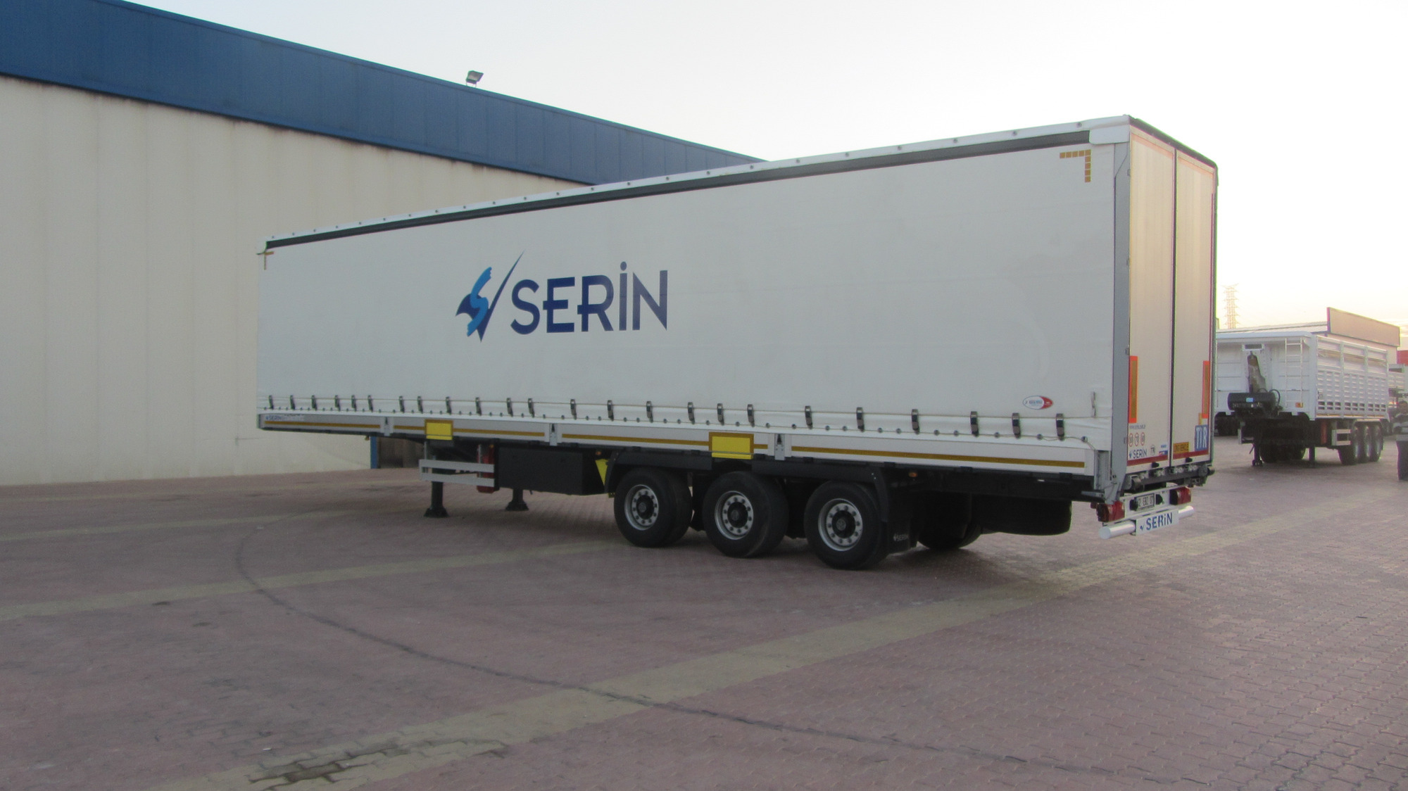 Serin Trailer undefined: slika 31