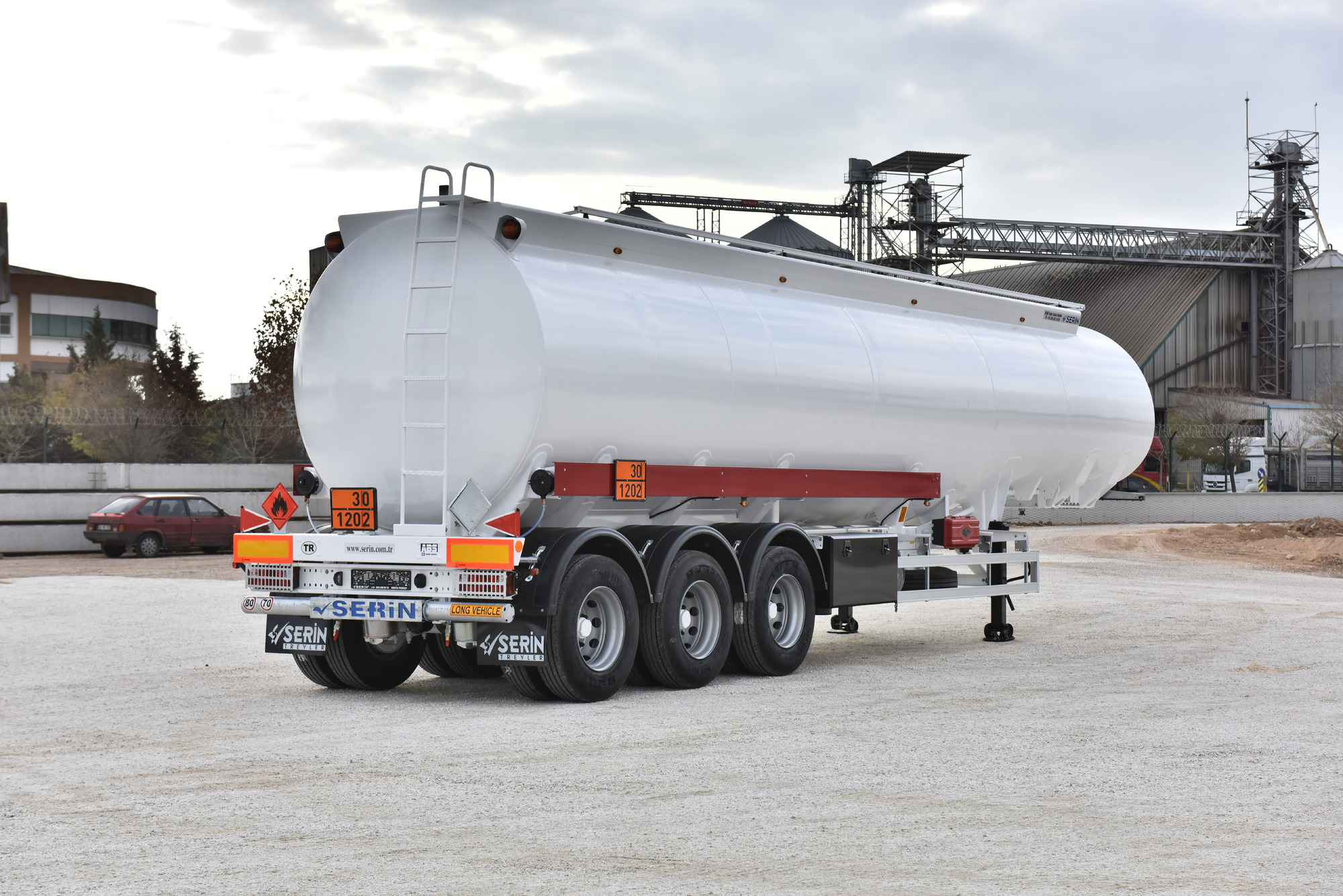 Serin Trailer undefined: slika 27