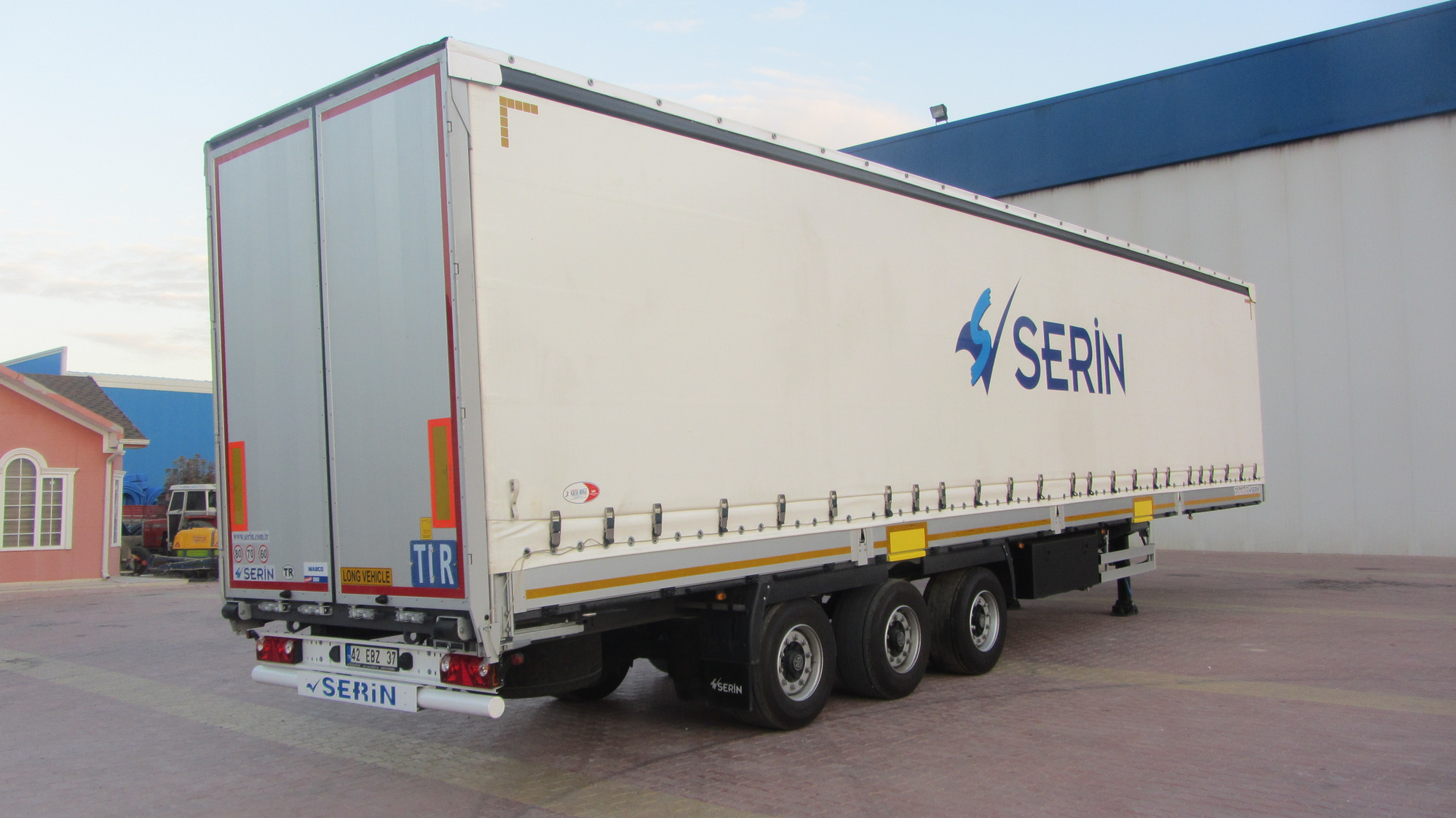 Serin Trailer undefined: slika 33