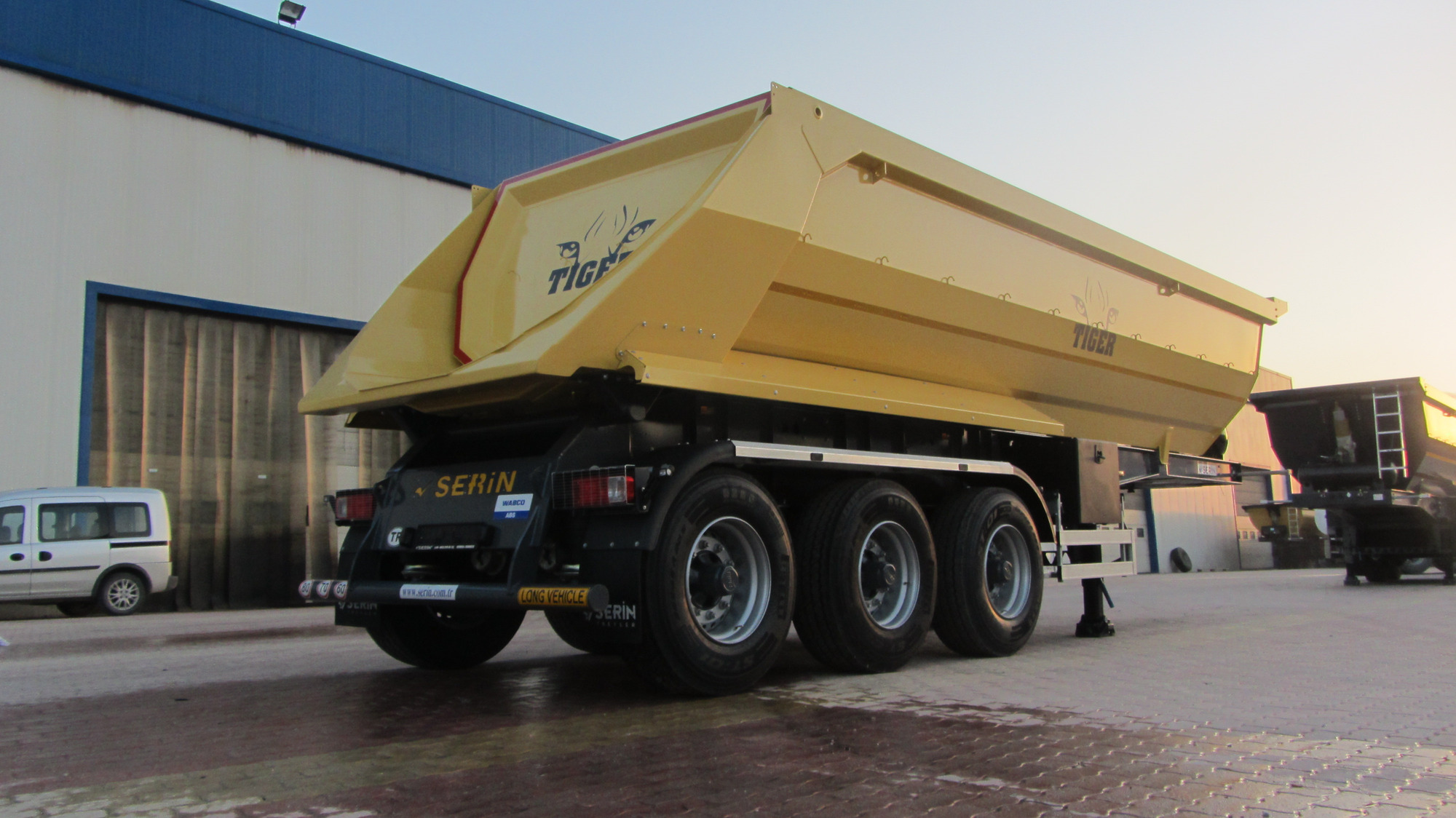 Serin Trailer undefined: slika 12