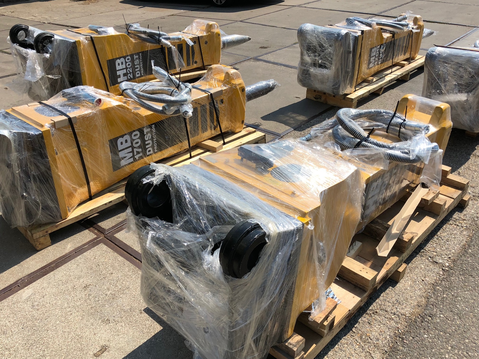 AJCE EUROPE undefined: slika 300