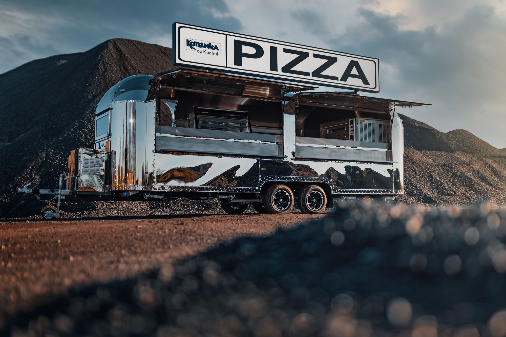 SHINE - American Food Truck undefined: slika 81