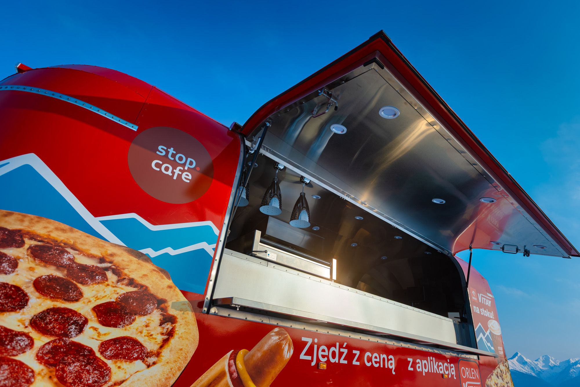 SHINE - American Food Truck undefined: slika 63