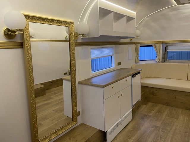 SHINE - American Food Truck undefined: slika 37