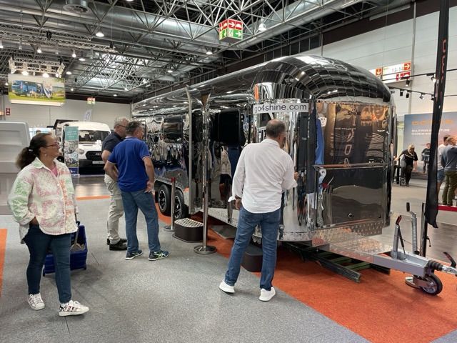 SHINE - American Food Truck undefined: slika 28