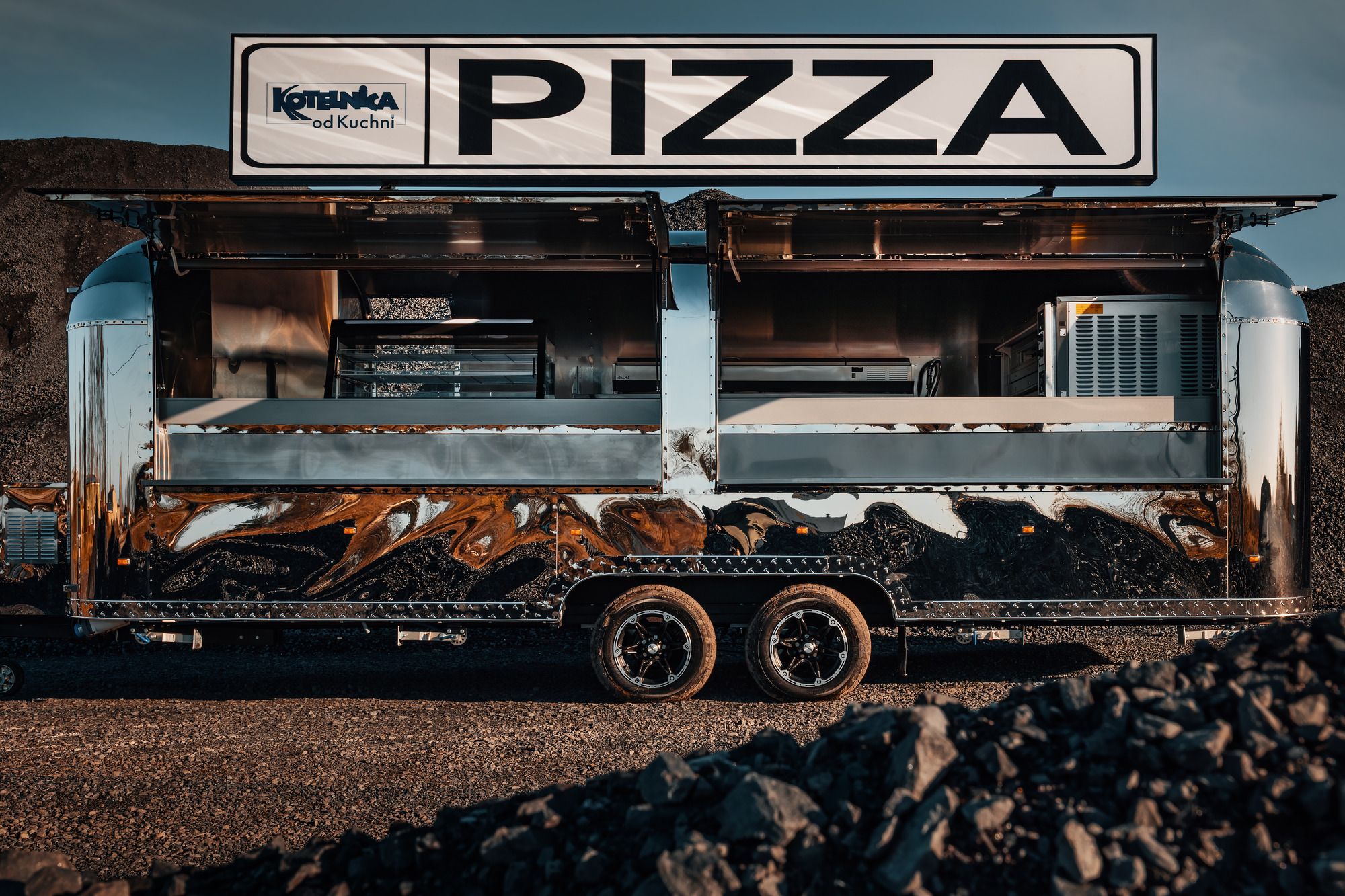 SHINE - American Food Truck undefined: slika 79