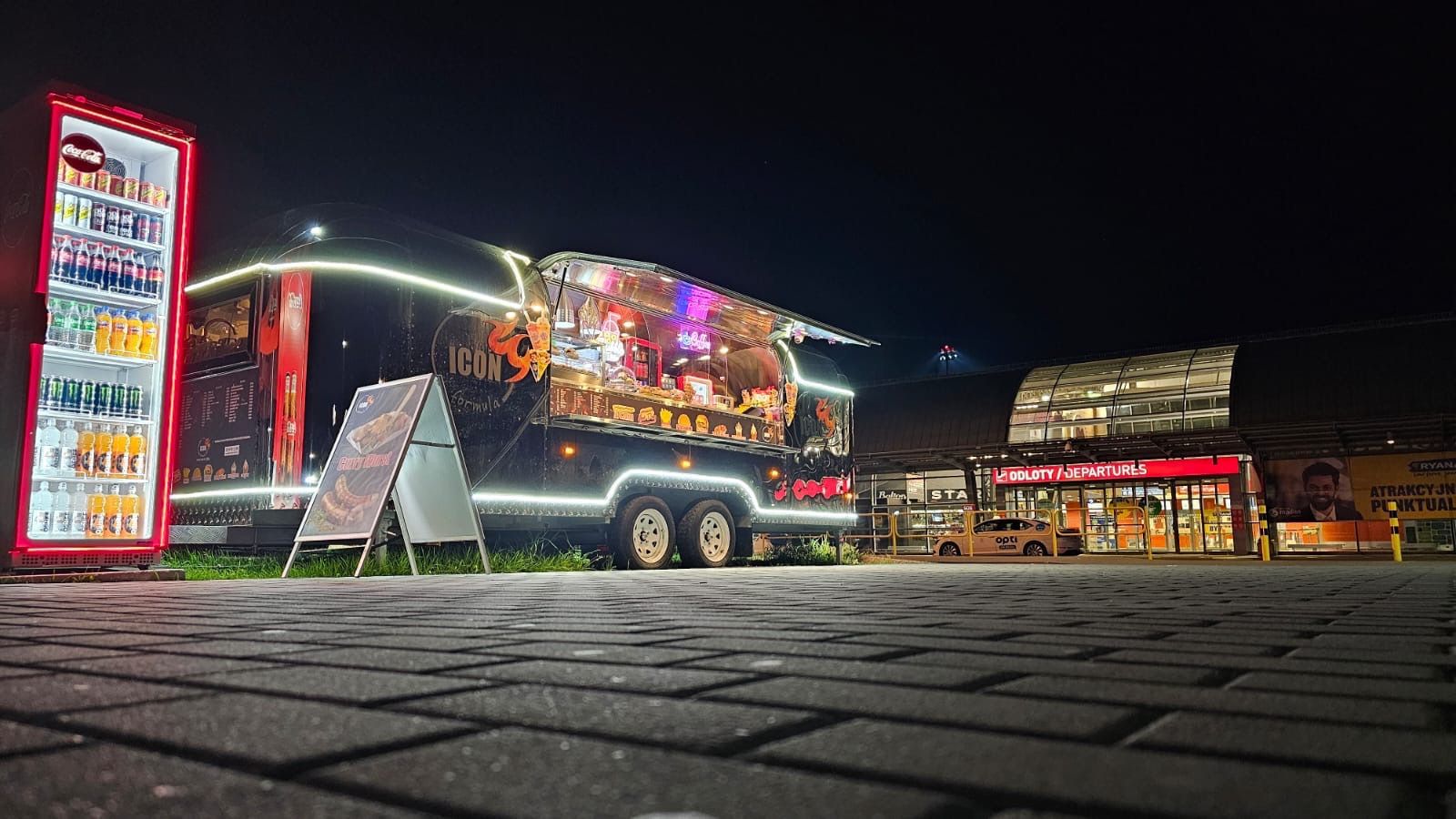 SHINE - American Food Truck undefined: slika 2