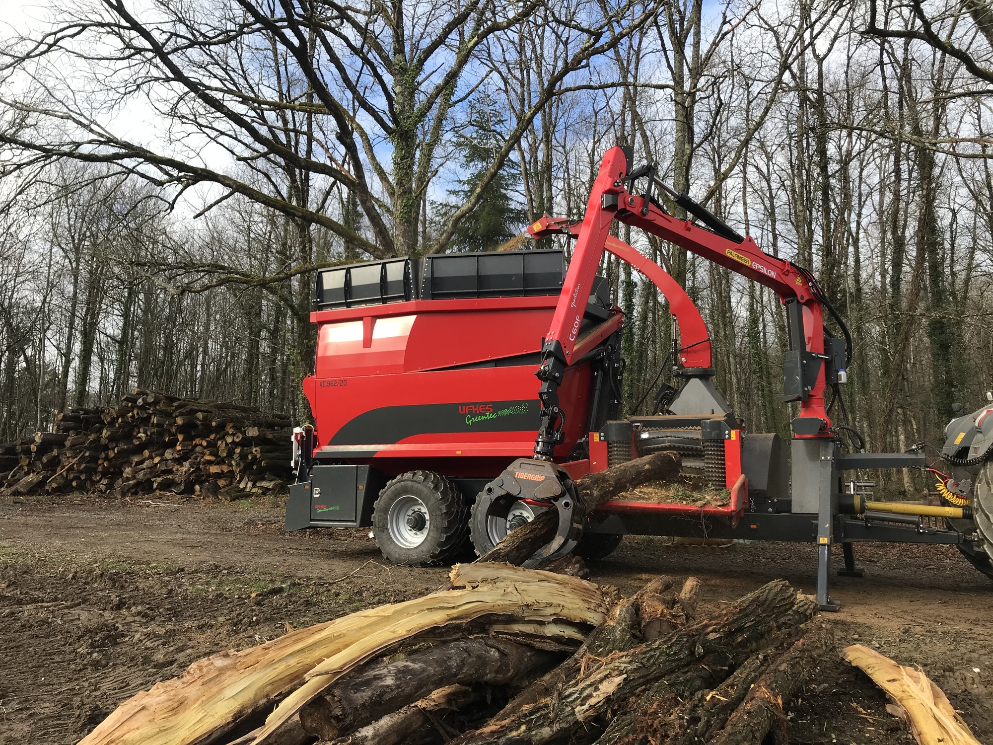 Ufkes Greentec - Dostavna vozila IVECO - trosmerni kiper undefined: slika 2
