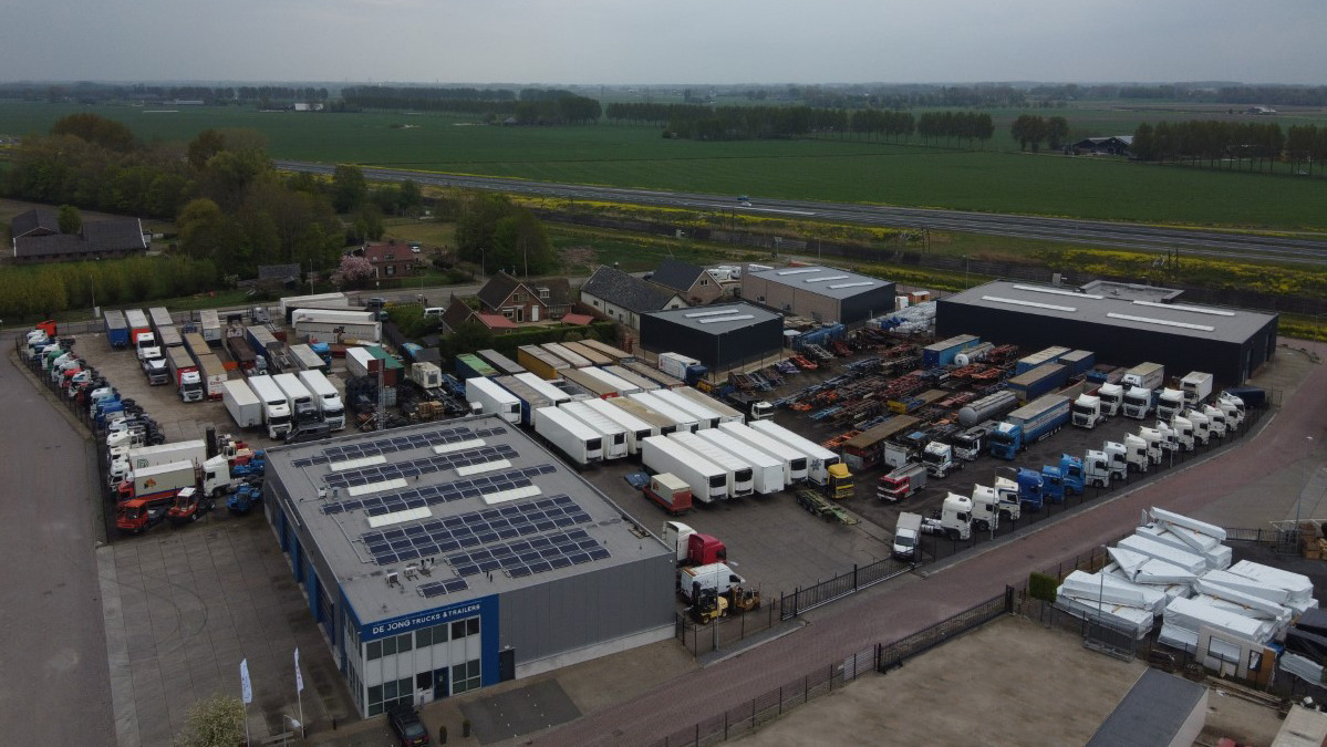 De Jong Trucks & Trailers - vozila za prodaju undefined: slika 1