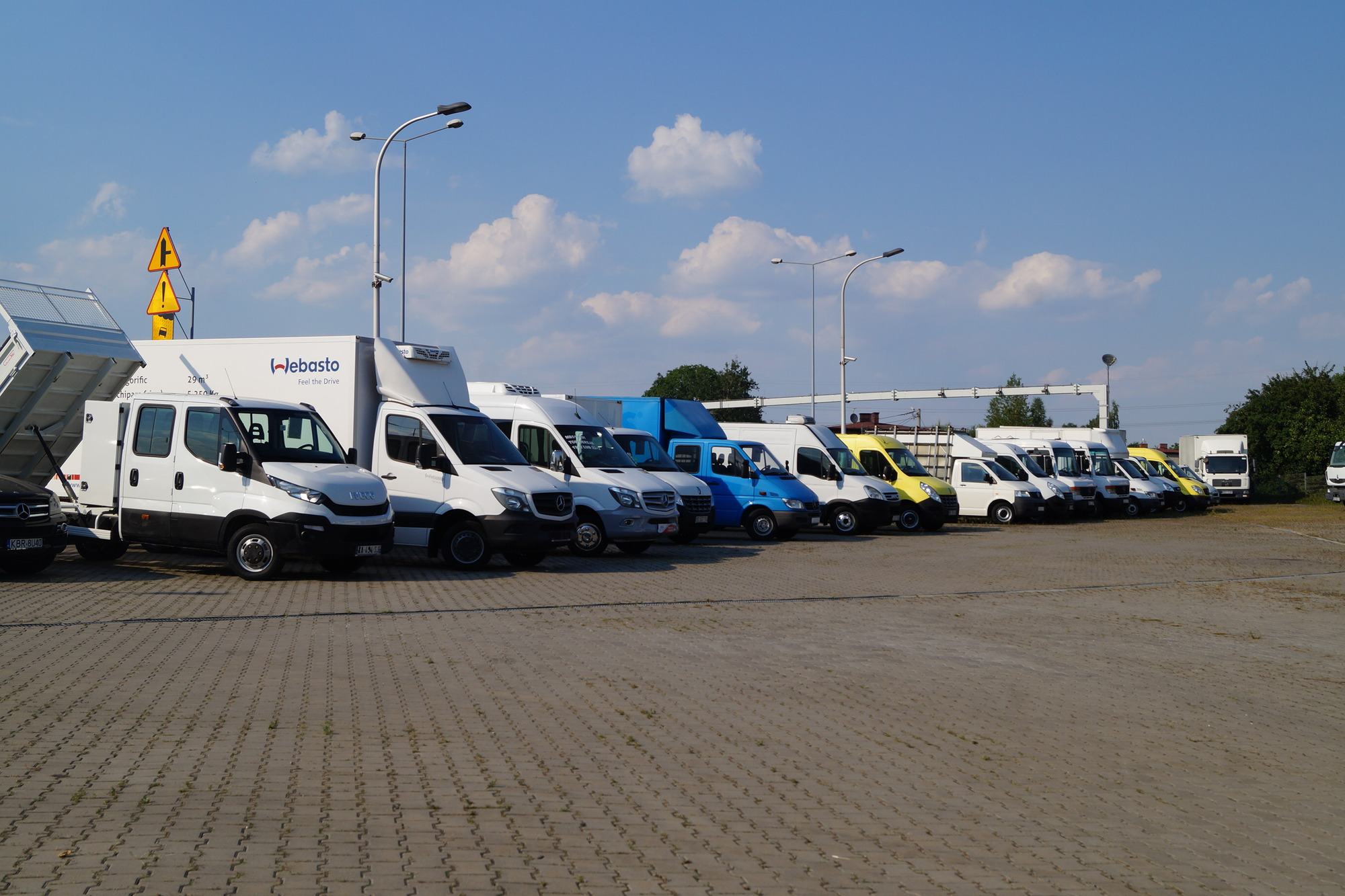 MGC CENTRUM SAMOCHODOW DOSTAWCZYCH - Dostavna vozila IVECO - Godina: 2022 undefined: slika 11