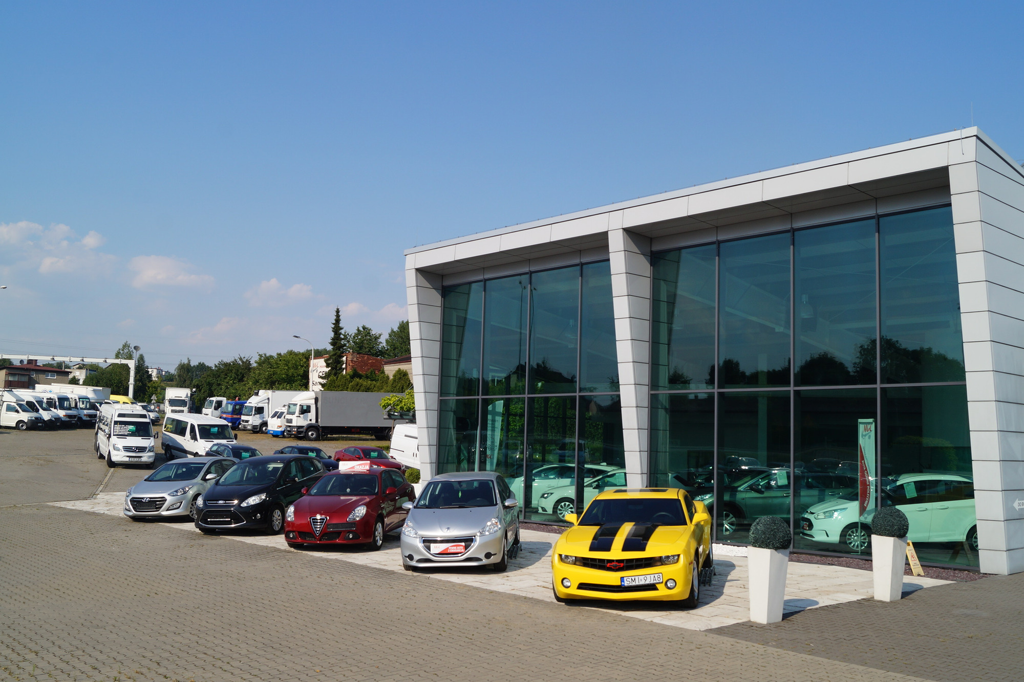 MGC CENTRUM SAMOCHODOW DOSTAWCZYCH - Dostavna vozila IVECO - Godina: 2022 undefined: slika 2