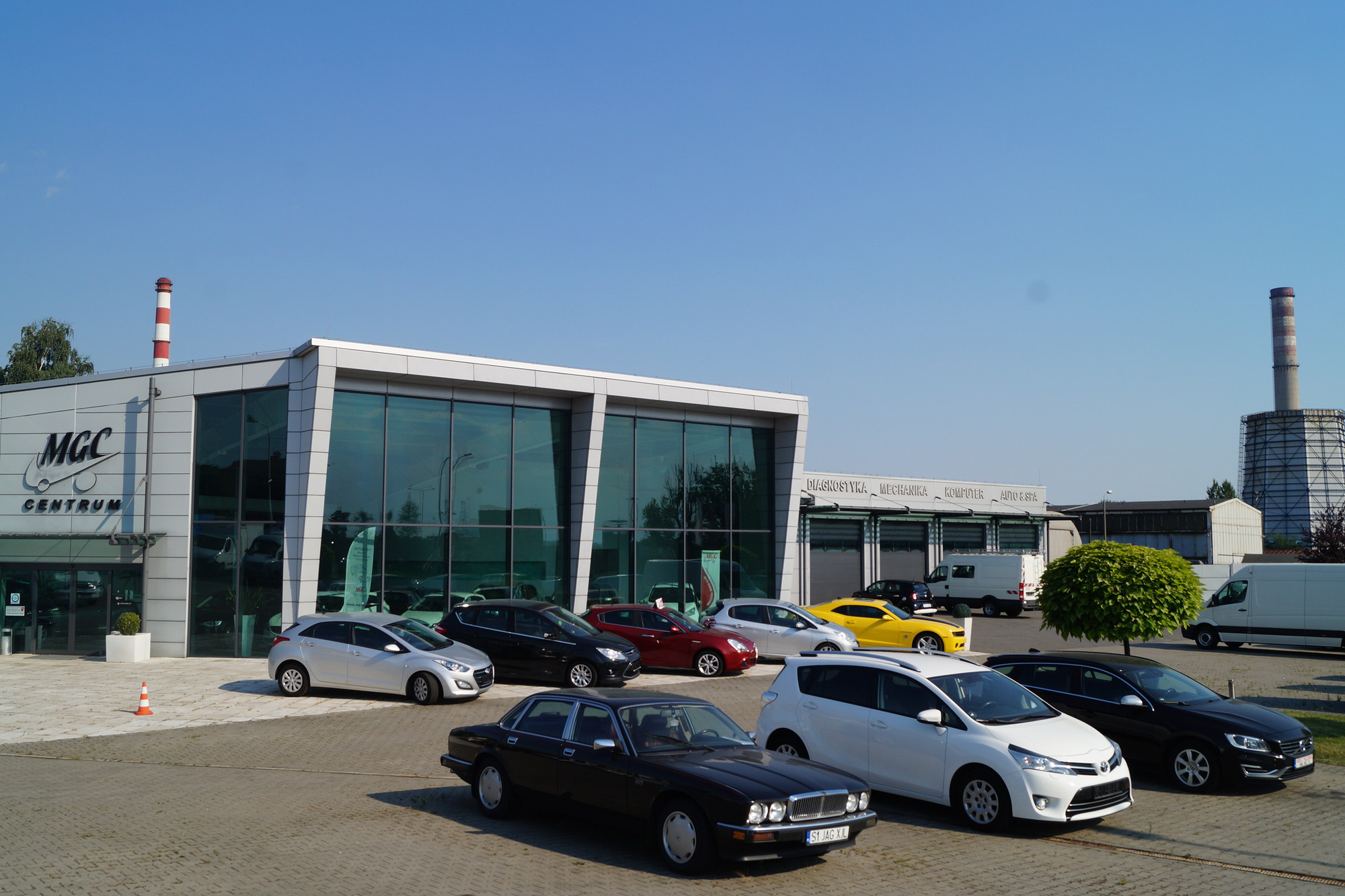 MGC CENTRUM SAMOCHODOW DOSTAWCZYCH - Dostavna vozila IVECO - Godina: 2022 undefined: slika 7