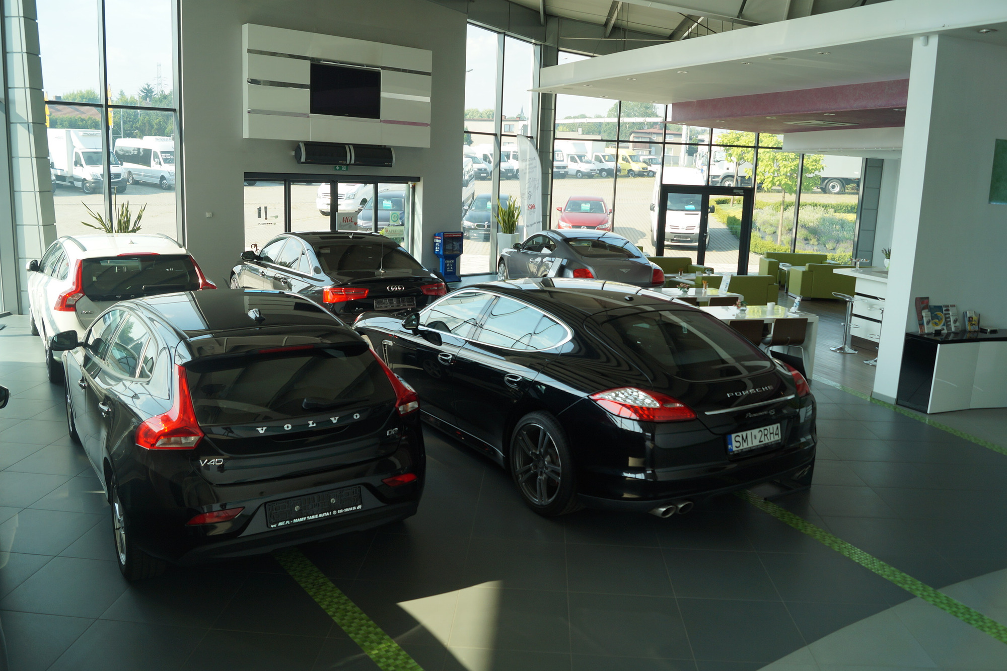 MGC CENTRUM SAMOCHODOW DOSTAWCZYCH - Dostavna vozila IVECO - Godina: 2022 undefined: slika 14