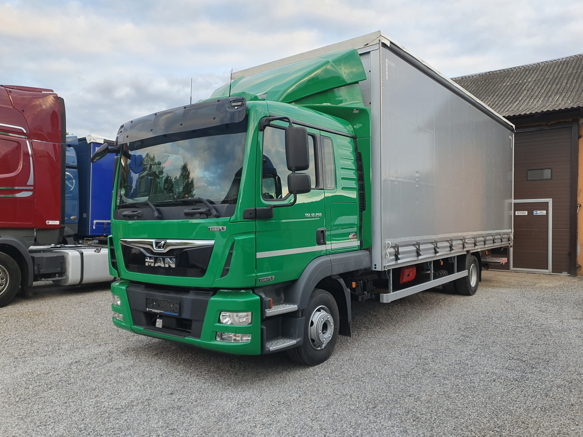 Damian Bryła FIRMA  HANDLOWO - USŁUGOWA - vozila za prodaju undefined: slika 20