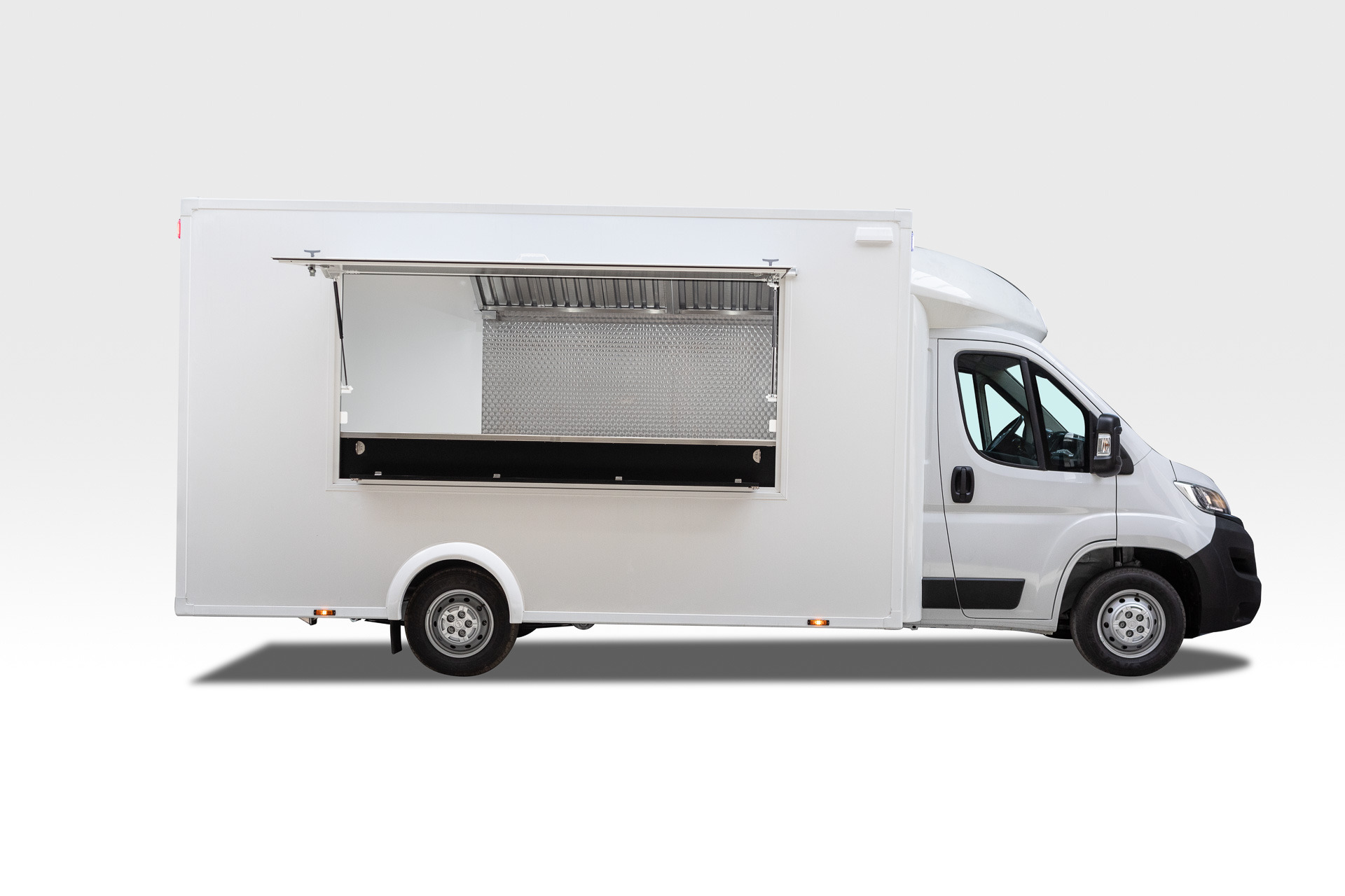 IDEX Denys Kharlamov undefined: slika 24