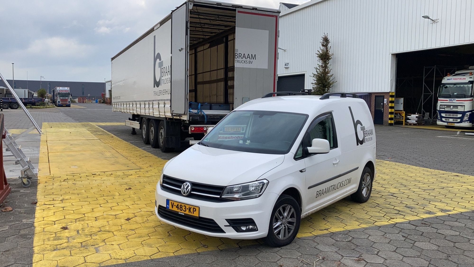 BRAAM TRUCKS & TRAILER VERHUUR B.V. - vozila za prodaju undefined: slika 11