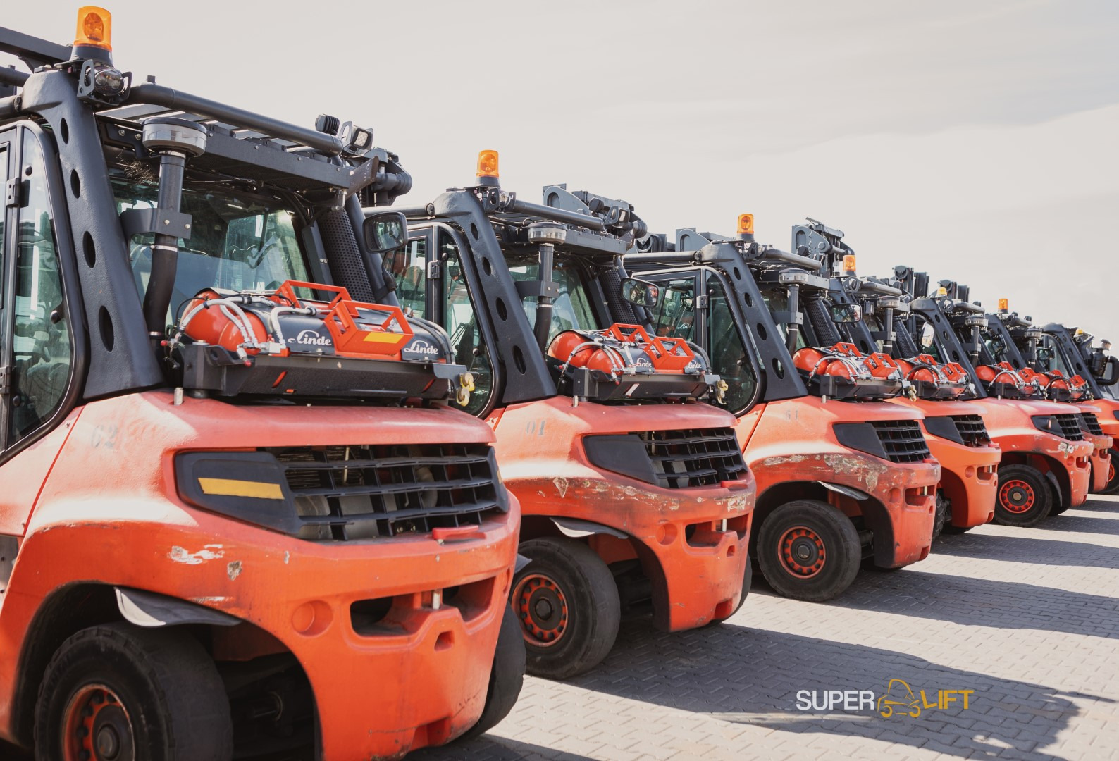 SUPERLIFT - Oprema za rukovanje materijalima - Godina: 2014 undefined: slika 4