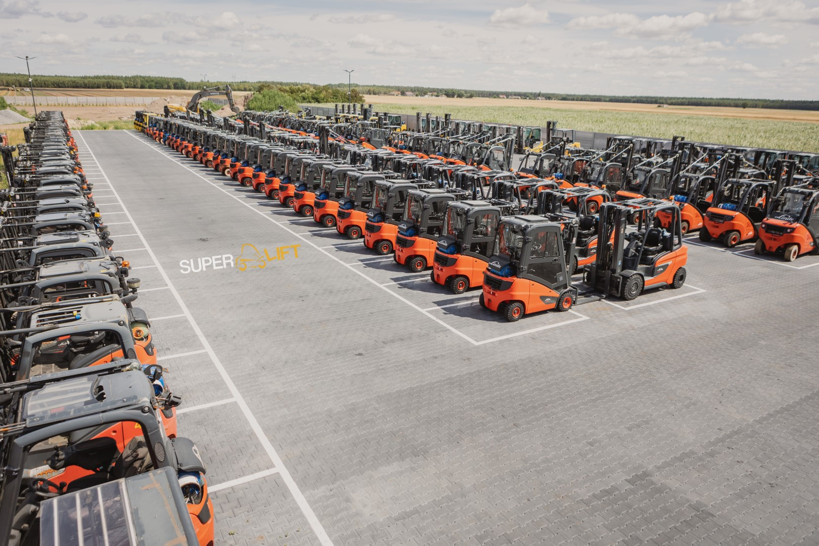 SUPERLIFT - Oprema za rukovanje materijalima - Godina: 2014 undefined: slika 5