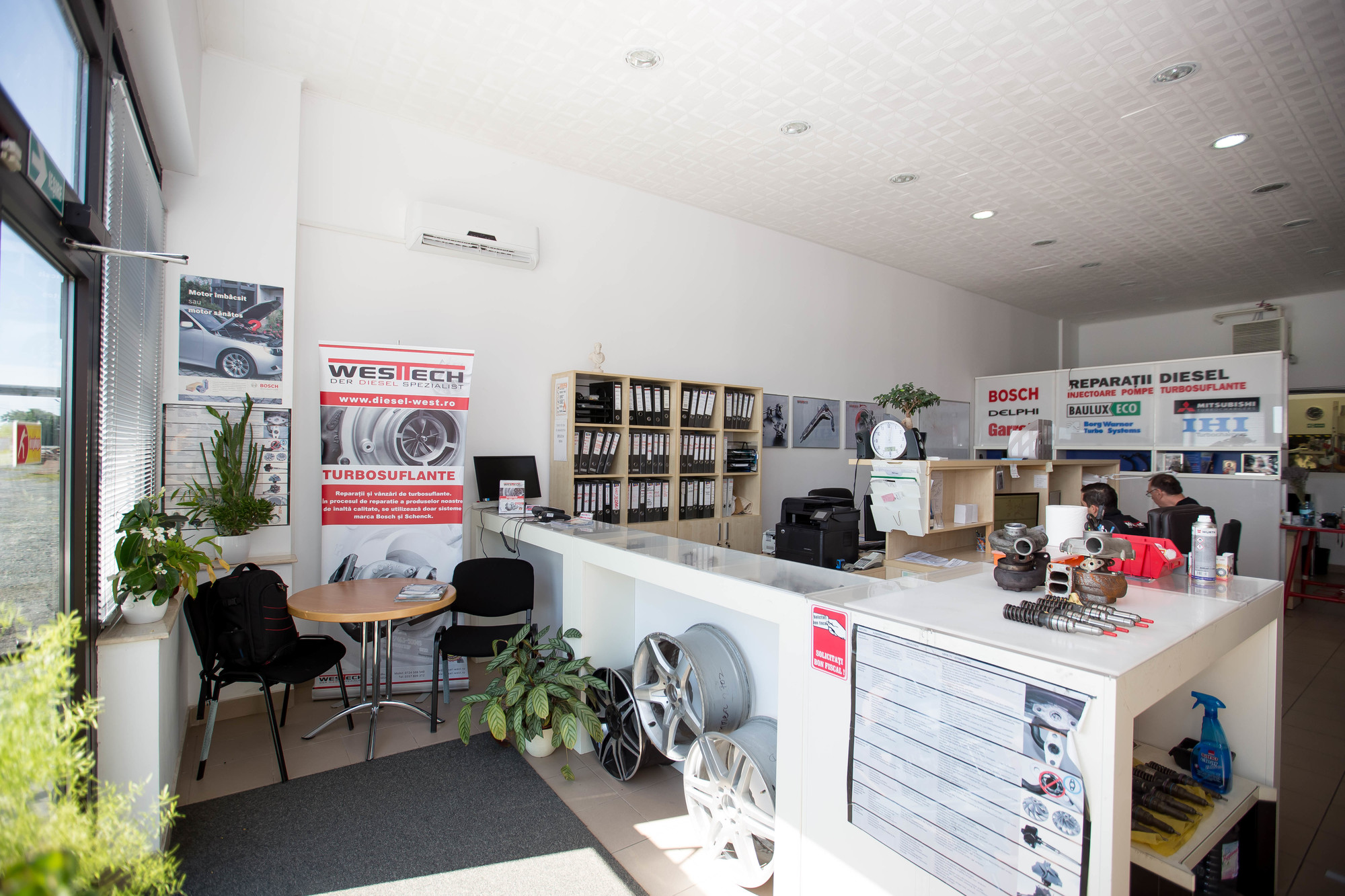 WEST TECH DIESEL SRL - Oprema za rukovanje materijalima LINDE undefined: slika 1