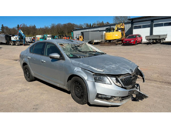 Limuzina Skoda Octavia Lim. Ambition Unfall: slika 3