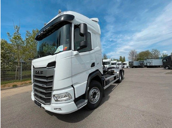 Kamion sa hidrauličnom kukom DAF XF 480