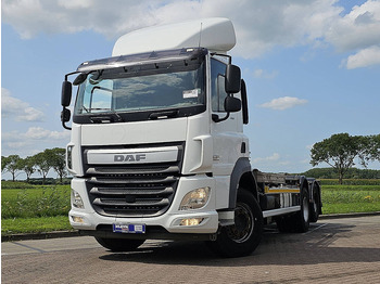 Kamion sa hidrauličnom kukom DAF CF 460
