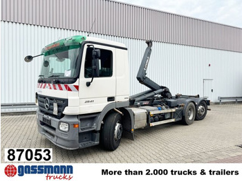 Kamion sa hidrauličnom kukom MERCEDES-BENZ Actros 2541