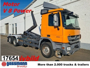 Kamion sa hidrauličnom kukom MERCEDES-BENZ Actros 2551