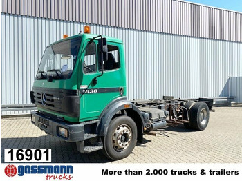 Kamion sa hidrauličnom kukom MERCEDES-BENZ SK