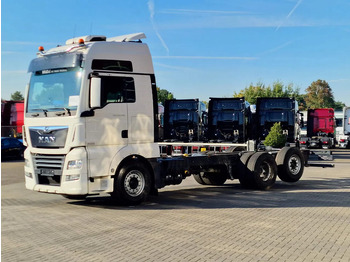 Kamion sa golom šasijom i zatvorenom kabinom MAN TGX 26.500 6x2 XXL - Chassis - Full air - Night clima - AS Tronic -: slika 3