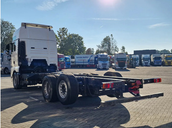 Kamion sa golom šasijom i zatvorenom kabinom MAN TGX 26.500 6x2 XXL - Chassis - Full air - Night clima - AS Tronic -: slika 5