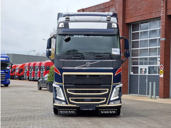 Tegljač Volvo FH 13.500 Globetrotter 6x2 - PTO/Hydraulic - Full air - Low KM - 3.20 WB: slika 2 Tegljač Volvo FH 13.500 Globetrotter 6x2 - PTO/Hydraulic - Full air - Low KM - 3.20 WB: slika 2