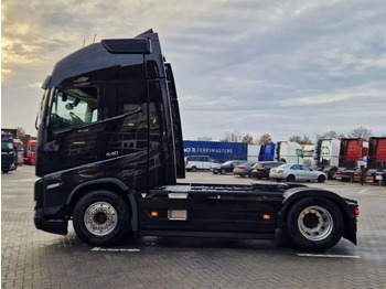 Volvo FH 13.500 Globetrotter XL 4x2 - NEW - Full spec - I parkcool - Full air - Volvo FH 13.500 Globetrotter XL 4x2 - NEW - Full spec - I parkcool - Full air -: slika 3 Volvo FH 13.500 Globetrotter XL 4x2 - NEW - Full spec - I parkcool - Full air - Volvo FH 13.500 Globetrotter XL 4x2 - NEW - Full spec - I parkcool - Full air -: slika 3