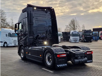 Volvo FH 13.500 Globetrotter XL 4x2 - NEW - Full spec - I parkcool - Full air - Volvo FH 13.500 Globetrotter XL 4x2 - NEW - Full spec - I parkcool - Full air -: slika 4 Volvo FH 13.500 Globetrotter XL 4x2 - NEW - Full spec - I parkcool - Full air - Volvo FH 13.500 Globetrotter XL 4x2 - NEW - Full spec - I parkcool - Full air -: slika 4